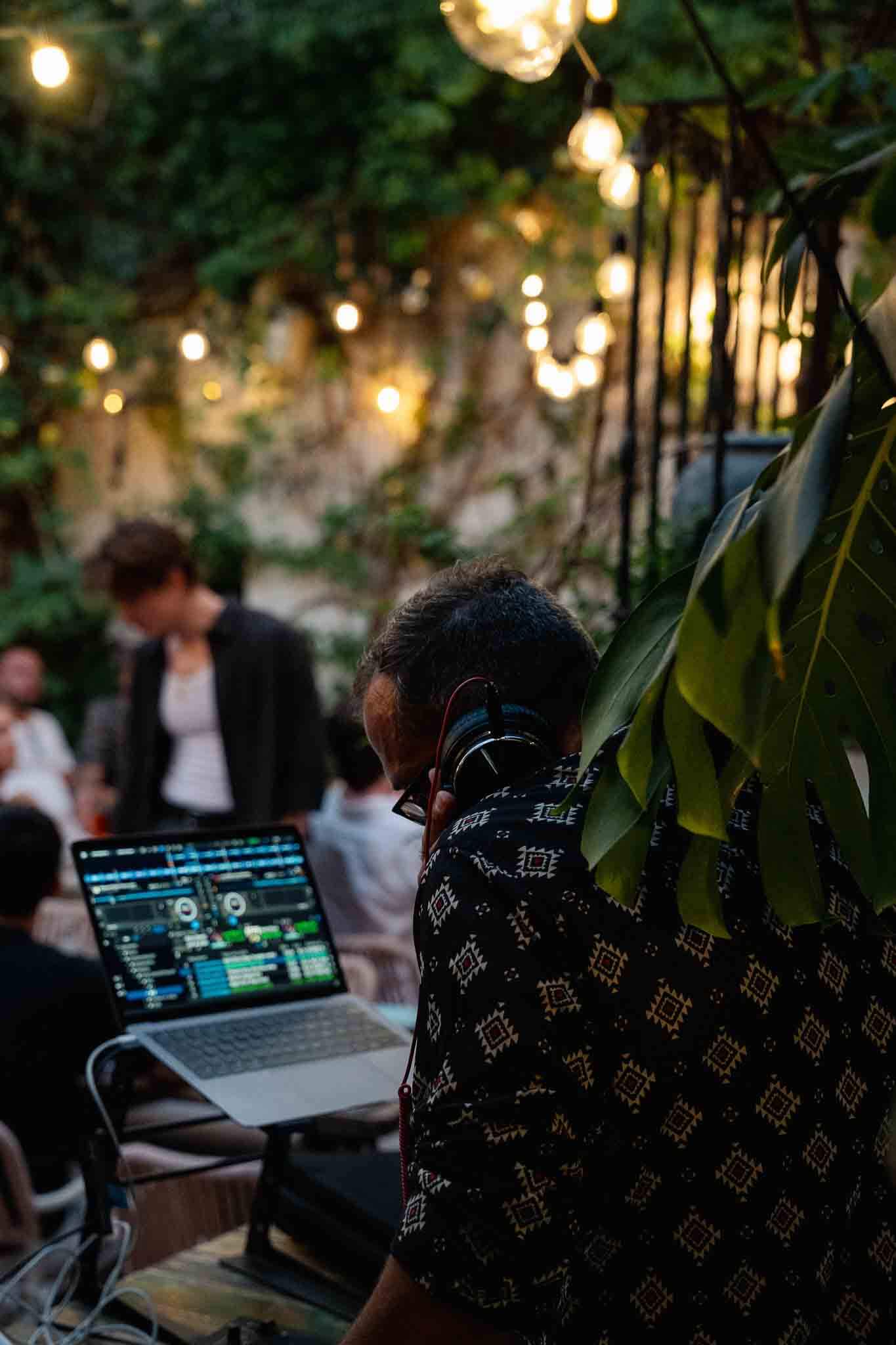 DJ en The Farm